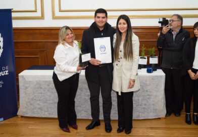 Claudio Vidal entregó terrenos con servicios en Río Gallegos: “Los vecinos necesitan respuestas y nosotros estamos para darlas”