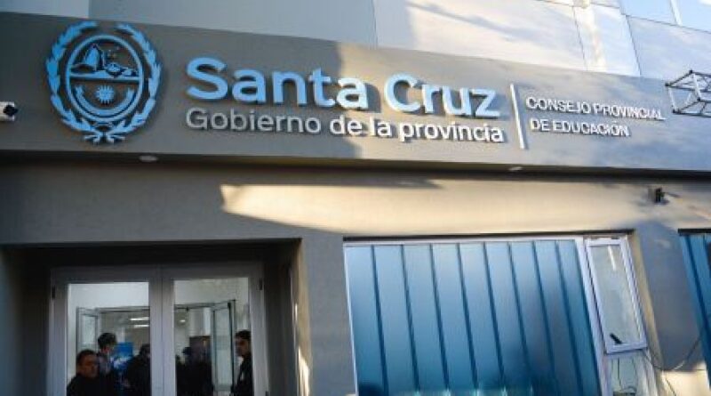 Santa Cruz extiende resguardos docentes y refuerza una política de Estado para sostener el empleo educativo