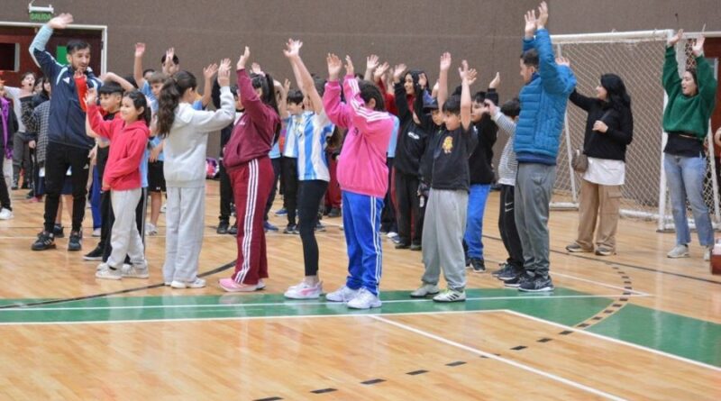 Estudiantes santacruceños participan de jornadas deportivas y recreativas en Río Gallegos
