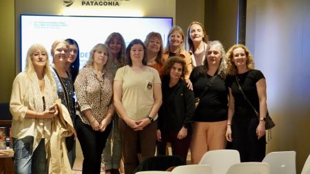 Santa Cruz fortaleció su presencia en la FILBA 2026 con poesía y patrimonio digital