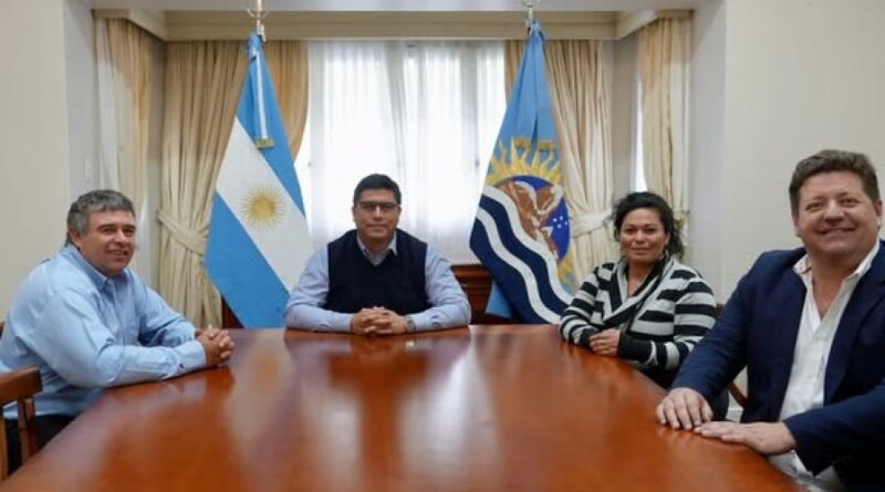 Claudio Vidal pidió acelerar la aprobación de la ley de tierras para El Chaltén