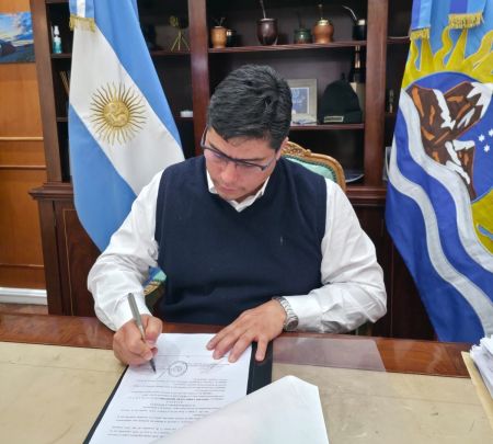 Vidal definió la implementación de la Ley de Copa de Leche y Refuerzo Alimentario Escolar en Santa Cruz