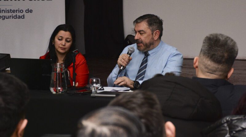 Seguridad refuerza la formación policial con una capacitación en investigación criminal