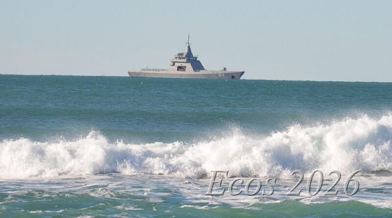 Buque patrullero oceánico permanece fondeado en rada en inmediaciones de Caleta Olivia