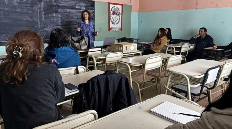 Capacitaciones gratuitas con certificación nacional: comenzaron dos programas de formación laboral en el InSET