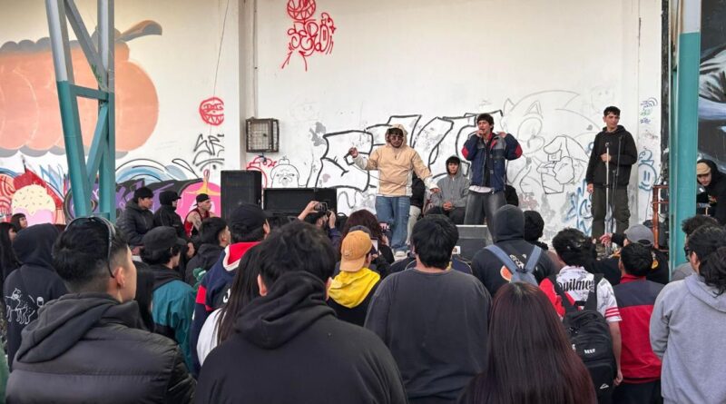 Nicho sur convocó a artistas en el escenario “Papulín”