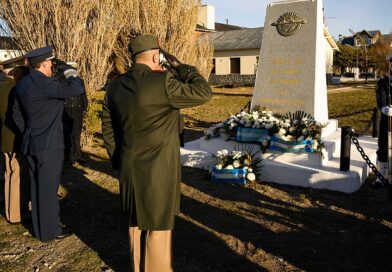 A 44 años del hundimiento del ARA General Belgrano, Santa Cruz rindió homenaje a los caídos y reafirmó su compromiso con la soberanía