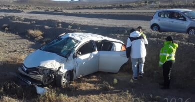 Vuelco en un desvió de la  Ruta Nº 3 entre Comodoro y Caleta Olivia