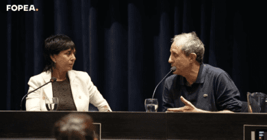 Récord de ataques a la prensa desde el poder: el Foro de Periodismo Argentino (FOPEA) presentó el Informe Anual de Monitoreo 2025.