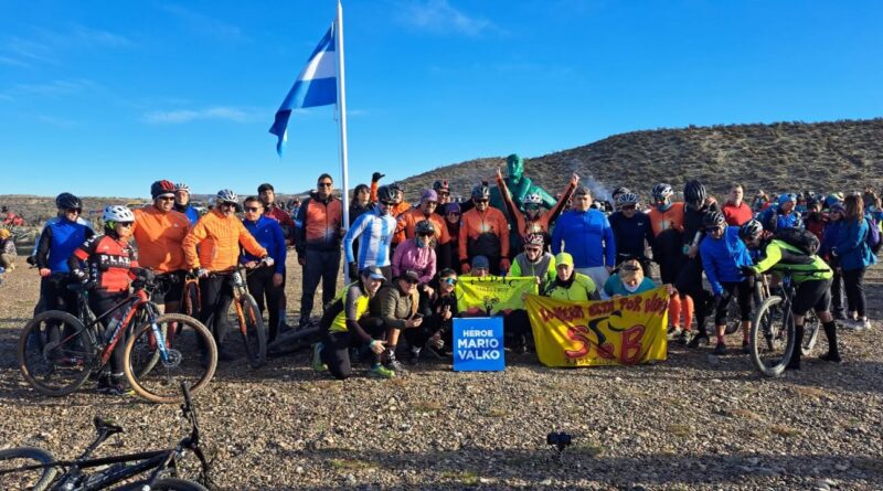 Tupac prepara una nueva carrera y sigue sumando ciclistas en Caleta Olivia
