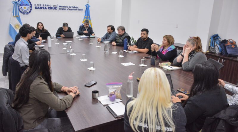 Paritaria Central: el Ejecutivo Provincial ofertó un 13% de aumento salarial y habrá un nuevo encuentro el viernes