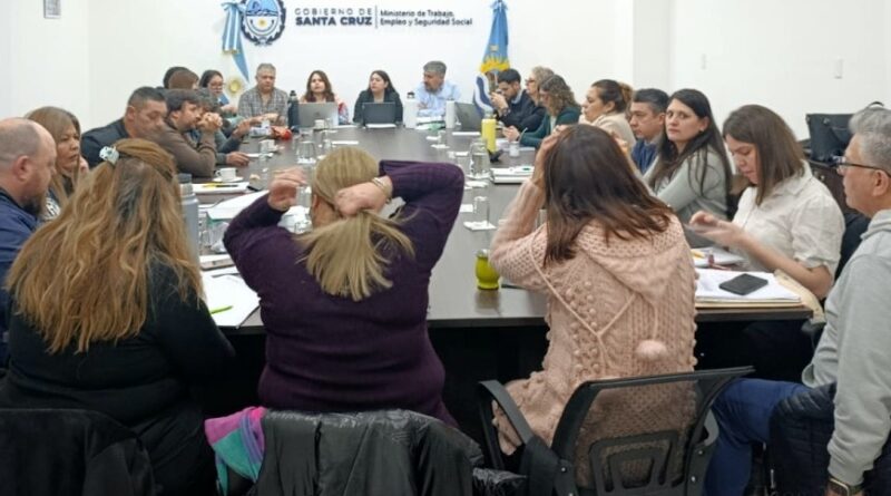 Paritaria de Salud: el Gobierno Provincial presentó una propuesta salarial del 16,8% y hay cuarto intermedio hasta el viernes