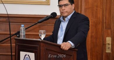 Ante las medidas de fuerza, Vidal habló a los santacruceños y reafirmó su compromiso con el diálogo