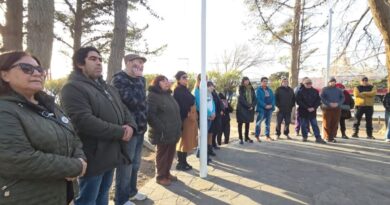 Militantes peronistas homenajearon a Evita en Caleta Olivia y llamaron a fortalecer el movimiento justicialista