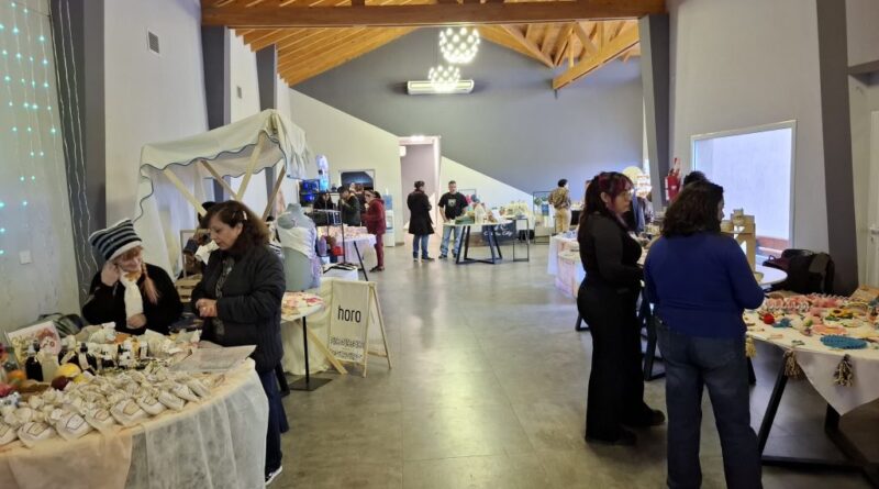 Emprendedores locales protagonizan una nueva edición del encuentro Pop Up en Caleta Olivia