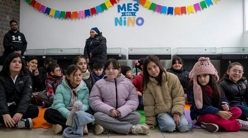 Alumnos de 4° grado de la Escuela N° 78 de Río Gallegos participaron de las visitas guiadas por la Biblioteca Legislativa