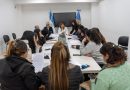 Educación garantiza el servicio de limpieza en escuelas con la entrega de contratos a 15 cooperativas