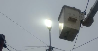 Río Gallegos: Durante el fin de semana continuaron los trabajos de instalación de lumiarias led en diferentes sectores