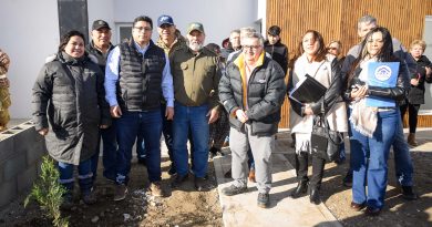 Vidal entregó viviendas a familias que esperaron hasta 20 años por su casa propia: “Son momentos muy especiales, de mucha felicidad”