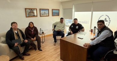 Construcción de veredas en Comandante Luis Piedra Buena: Vidal acordó una obra que generará 30 puestos de trabajo