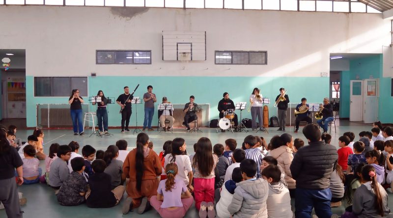Escuela de Música Re Si: Presentó propuestas pedagógicas en la Escuela N° 44