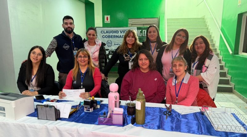 El Ministerio de Gobierno y el Registro Civil acompañaron el cierre de Aike Jugar