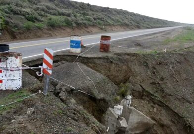 El temporal de lluvia causo desmoronamiento en la zona de La Lobería
