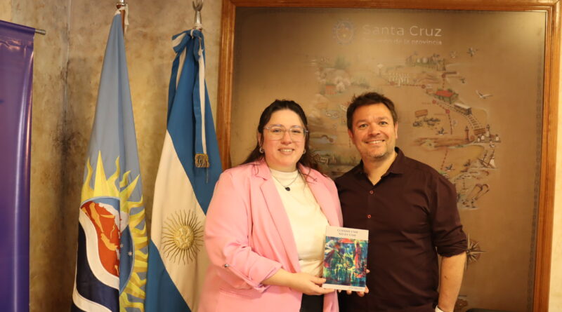 Se presentó en Casa de Santa Cruz Iván Checura: El territorio como huella y memoria