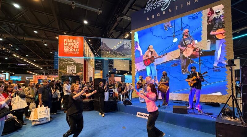 El cancionero santacruceño tuvo su lugar en la FIT 2026