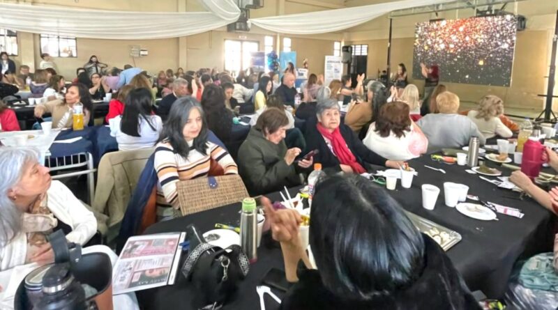 Más de 300 jubilados participaron del Mate Bingo de la CPS