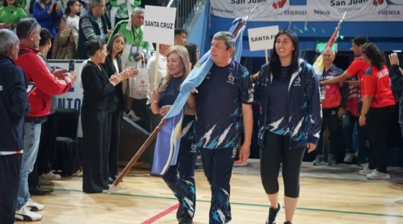 Santa Cruz dijo presente en la apertura de los Juegos Nacionales Evita Adultos Mayores 2026