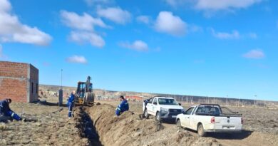Servicios Públicos amplía la red de agua potable en Piedra Buena