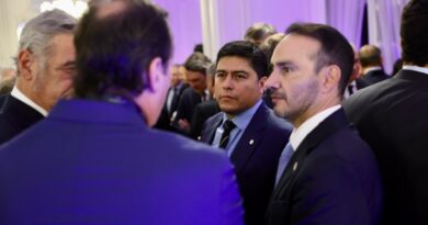 Vidal presenta la agenda productiva para Santa Cruz en la Argentina Week en Paris