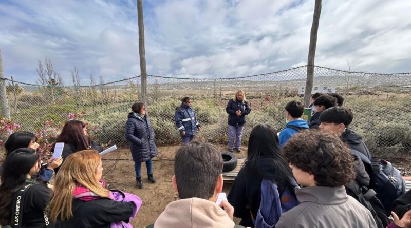 Punto Orgánico recibió a estudiantes del EICO N° 1 en una jornada de aprendizaje