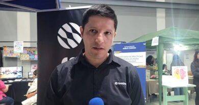 FUTURAR 2026: Sandvik presentó en Caleta Olivia sus simuladores mineros y programas de pasantías para estudiantes técnicos