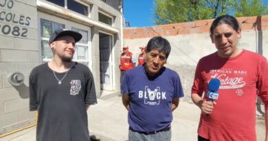 El grupo “Sin Frontera” pasó por Caleta Olivia tras clasificar al Pre-Cosquín e impulsa una colecta solidaria