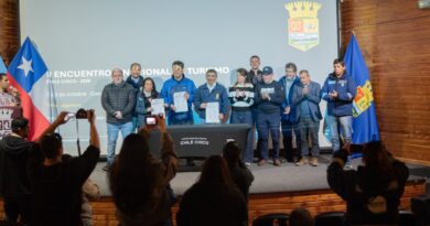 La Provincia estrechó lazos con Chile en el 2° Encuentro Binacional de Turismo realizado en Chile Chico