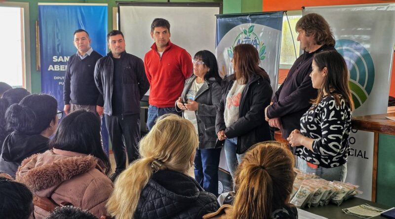 Activá Tu Huerta llegó a Puerto Deseado con una capacitación para fortalecer las huertas familiares