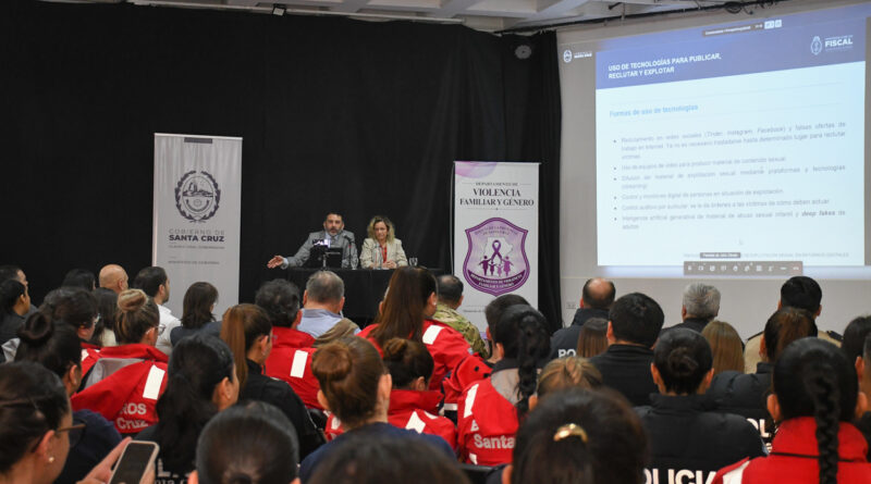 La Policía de Santa Cruz reunió a la comunidad para concientizar sobre la trata de personas