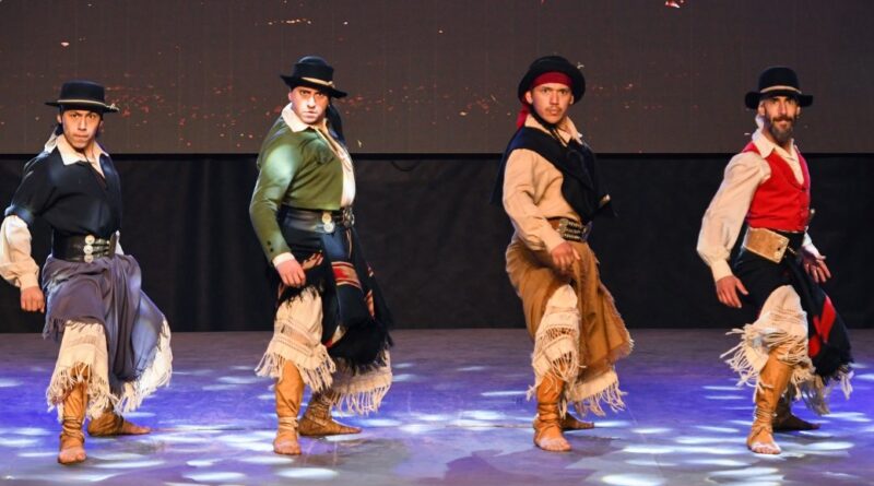 La Escuela Provincial de Danzas obtuvo una distinción histórica en un certamen nacional de malambo La Escuela Provincial de Danzas obtuvo una distinción histórica en un certamen nacional de malambo