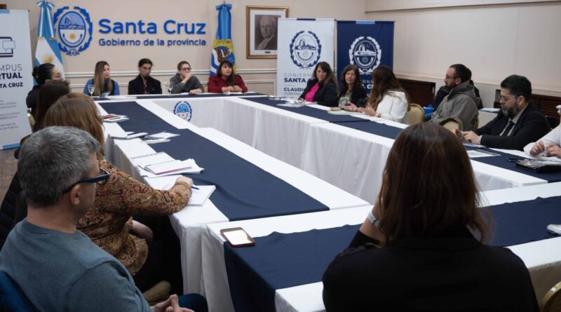 Mesas de trabajo: una herramienta para fortalecer la formación de los agentes públicos de Santa Cruz