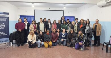 Impulsaron una jornada de trabajo sobre evaluación y estrategias pedagógicas en el IPES de Caleta Olivia