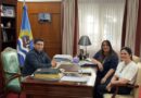 Claudio Vidal recibió a la intendenta de Piedra Buena para avanzar en la finalización de viviendas y el Plan Veredas