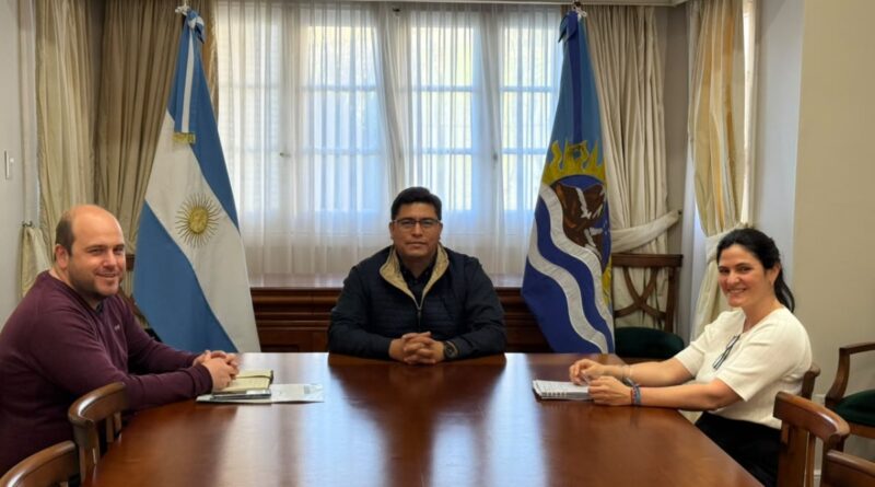 Vidal recibió a Treppo y comprometió $600 millones para obras de saneamiento en Perito Moreno