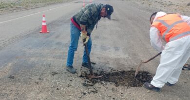 Se realizan mantenimiento con bacheos en Ruta Nacional N°40 Norte